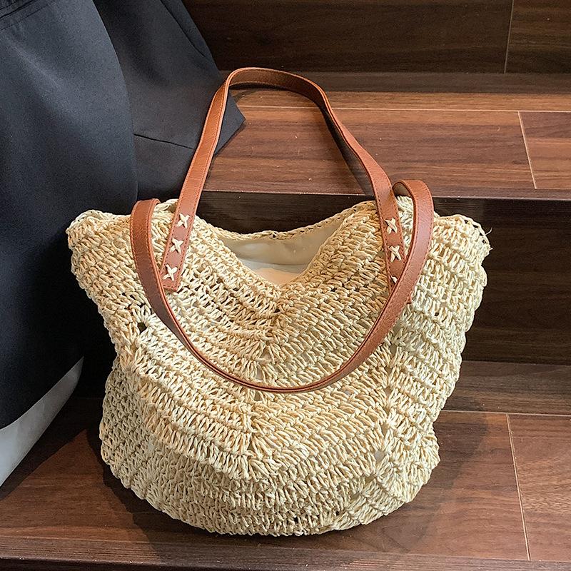 

Woven straw bag women s large capacity 2025 new fashion summer versatile shoulder beach bag commuter tote bag No specification бежевий