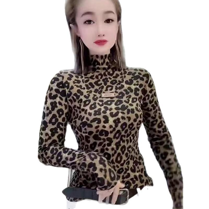 Stylish Leopard Print High Neck Base Layer Top for Women - Autumn/Winter, Warm German Fleece, Long Sleeve.