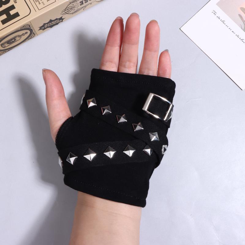 Y2K Punk Studded Gloves Hip Pop Rivet Fingerless Glove Gothic Adjustable Cross Wrap Arm Sleeves Half Finger Mitten