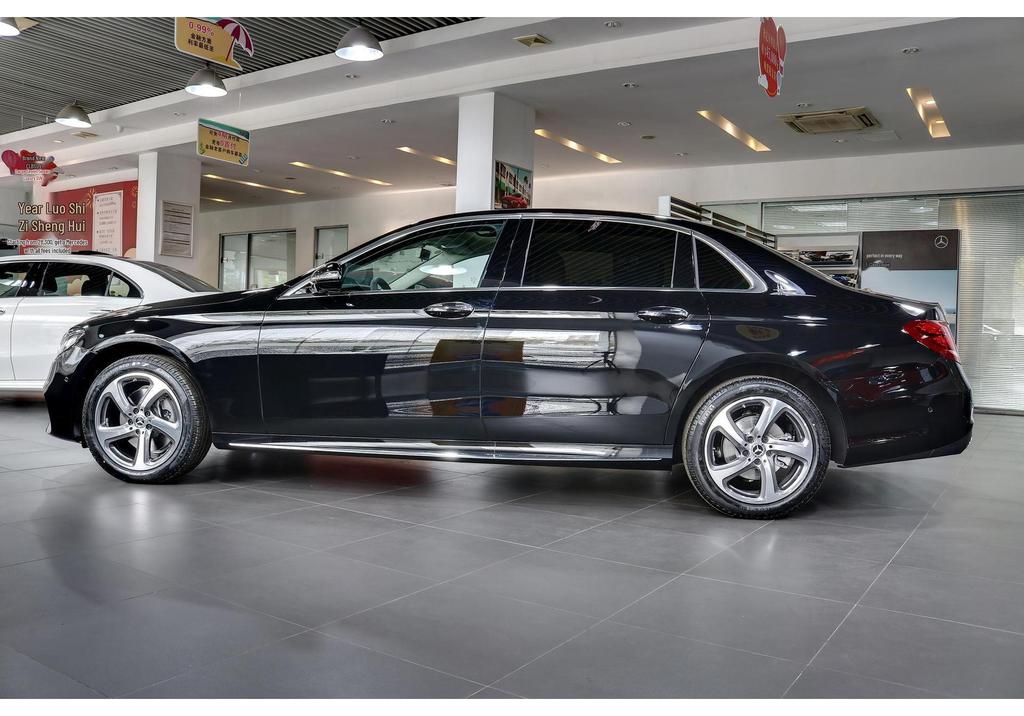 Compatible Mercedes E-Class (E300, E260, E200) Steel Wheels: 18" and 19" Options for 2022 Models.