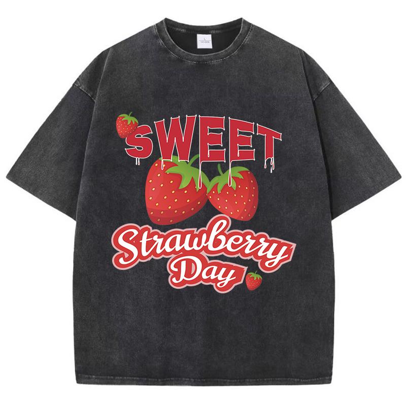 Womans Washed T-Shirts Sweet Strawberriy Day Printing Tee Shirts Cotton Oversize Crewneck Tees Street Female Clothes