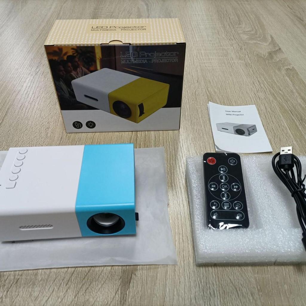 Best-Selling YG300 Mini LED Portable HD Projector for Home Theater