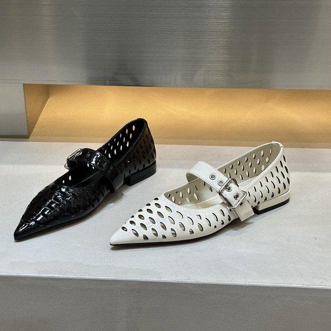 Módní dámské boty Mary Jane v římském stylu, pletené a vyřezávané, léto 2025, nové ploché boty na jeden knoflík, módní sandály, trend