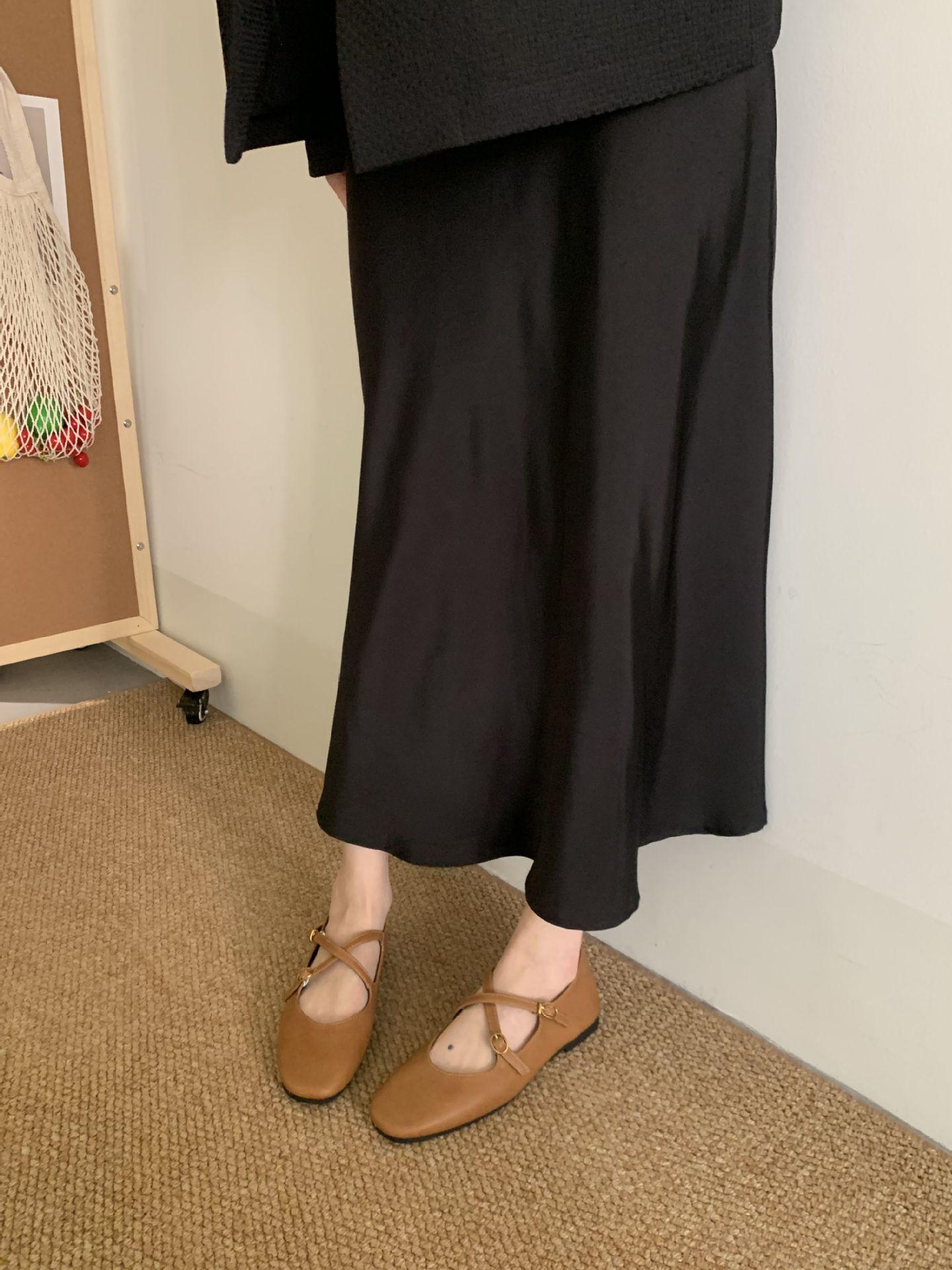 

Niche retro shallow mouth single shoes female spring and autumn new French fairy ballet cross with thick heel 2cm Mary Jane shoes 40