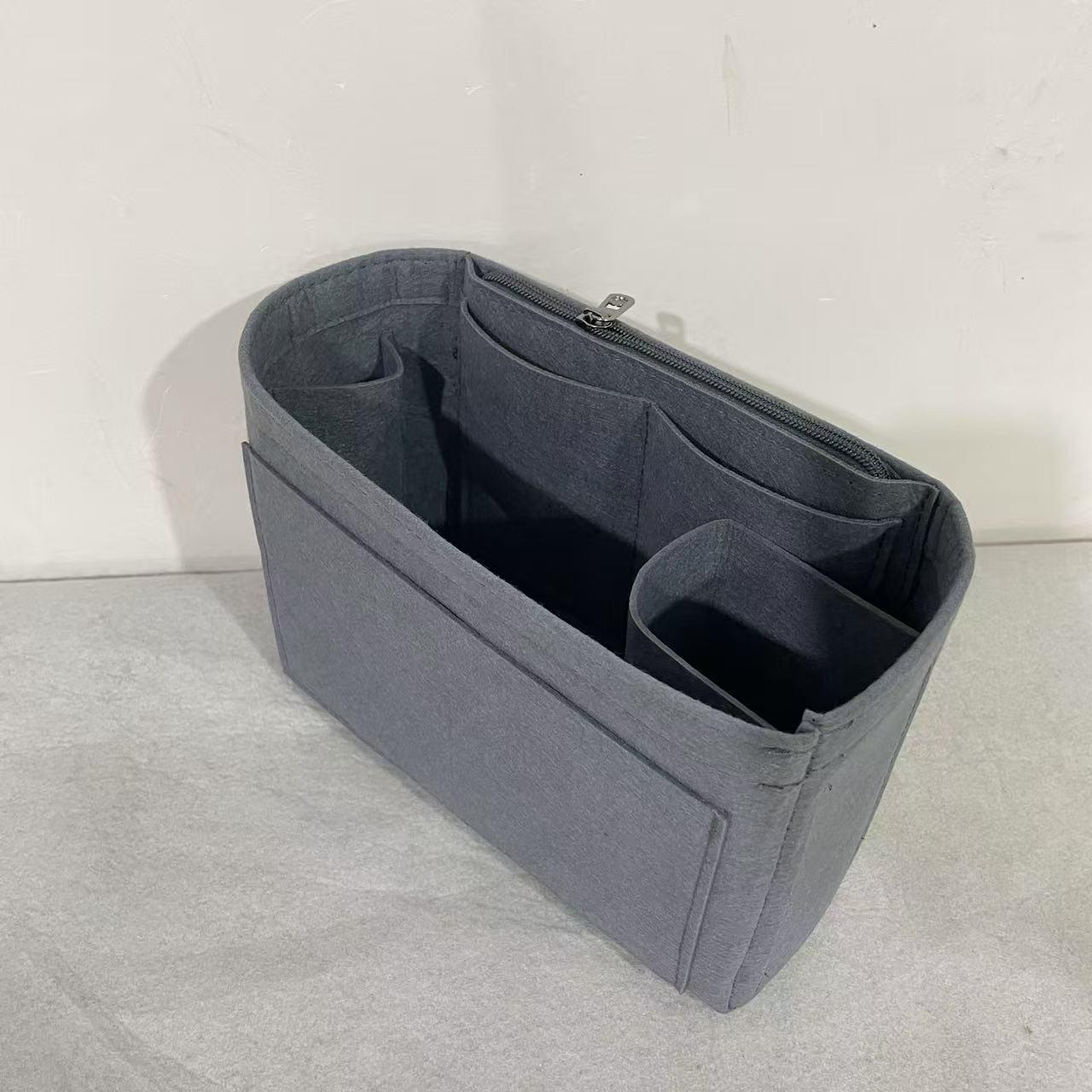 

Three-Dimensional High-End Felt Cosmetic Organizer Bag