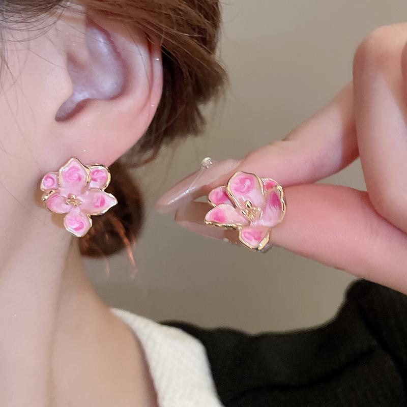 Silver Needle Pink Flower Stud Earrings - Mori Style, Cute, and Versatile Niche Fashion Design for Women