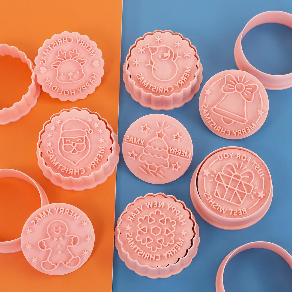 8Pcs Round Christmas Snowflake Cookie Cutter 10Pcs Gingerbread Man Cookie Cutter Perfect for Holiday and Christmas Baking 1