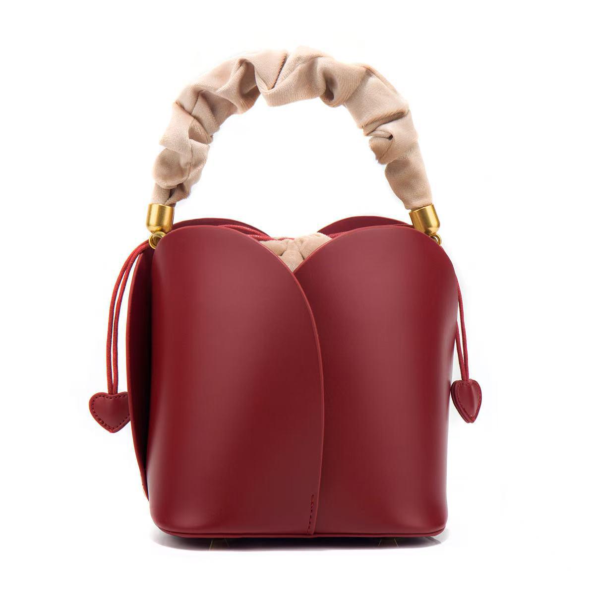 Женская сумка-ведро через плечо «Лепесток Цветка» 2026 – Уникальный дизайн «Корзина с фруктами»