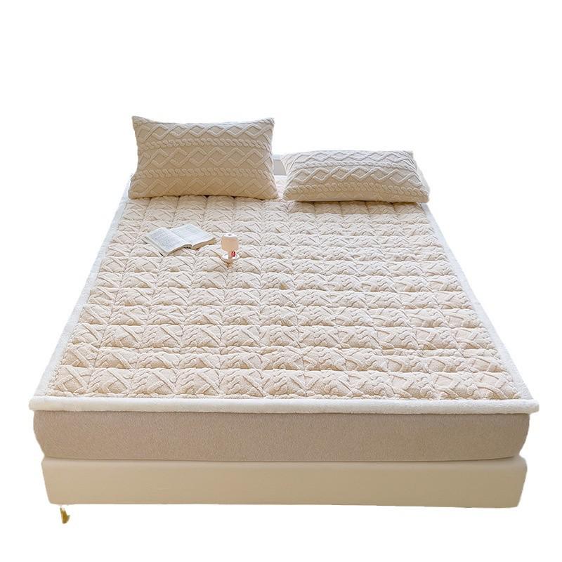 Thick Velvet Fleece Mattress Pad: Warm Coral Fleece Winter Quilt for Dorms and Home