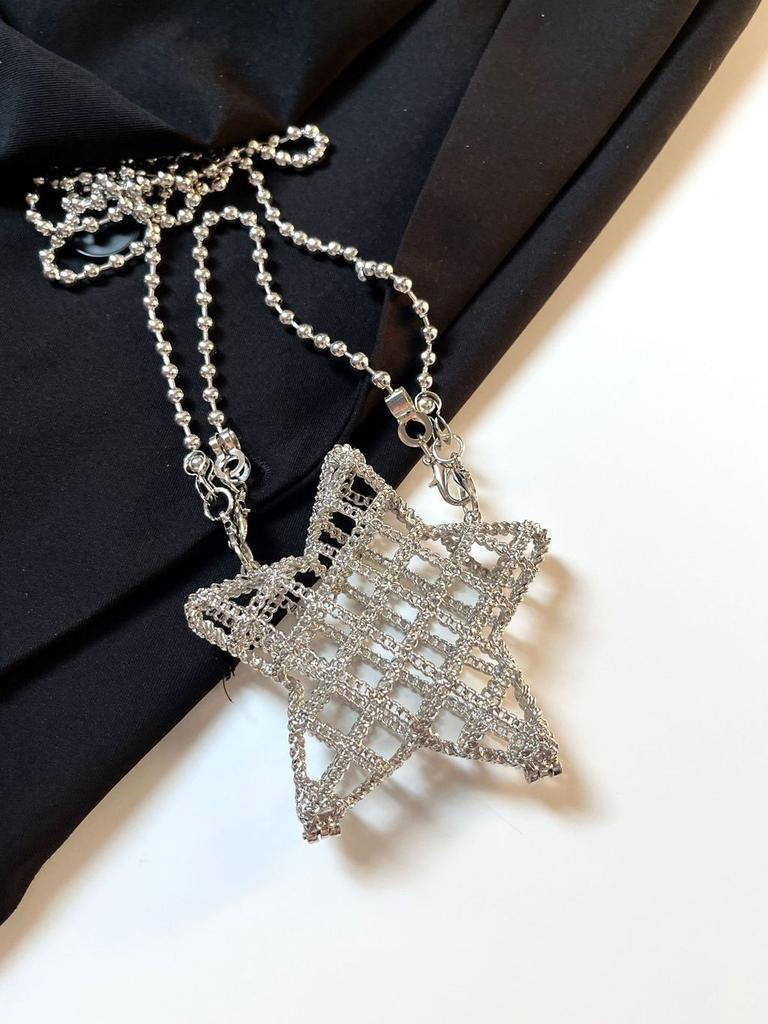 Street Style Star Shaped Mini Metal Crossbody Bag With Chain For Daily Fashion
