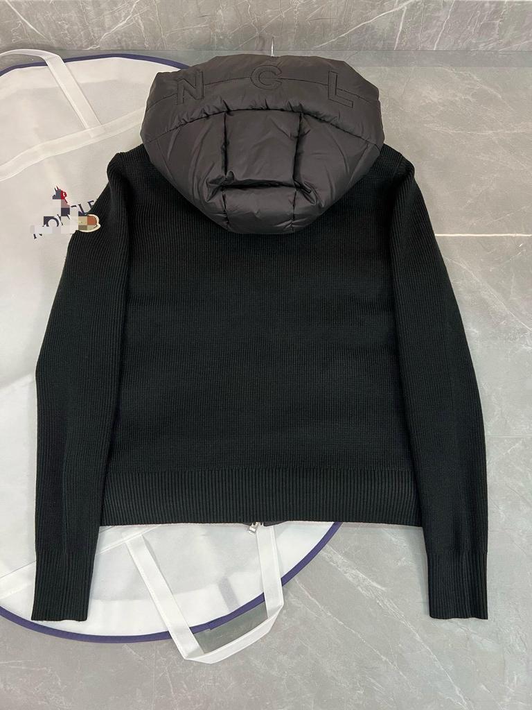 Evropská značka M Pánská stylová úzká prošívaná bunda s patchworkem a kachním peřím bílá