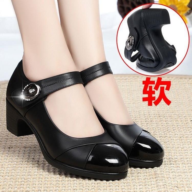 

2024 new small leather shoes round head soft sole shallow mouth middle-aged mother shoes one-word buckle belt thick heel women s shoes 35 чёрный
