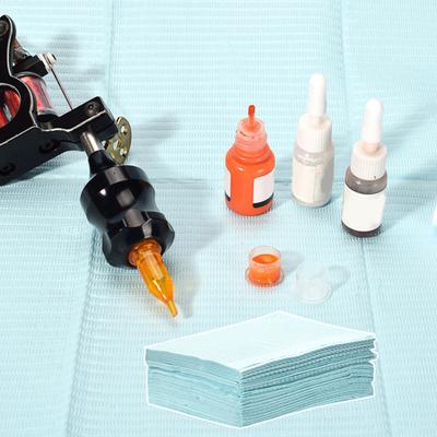 20 Stück/Set Einweg-Tattoo-Pads, einfach zu verwenden, einmalige auslaufsichere Schicht, wasserdicht, glatt, Anti-Pigment, Holzzellstoff, saugfähige Tattoo-Schutztischdecke