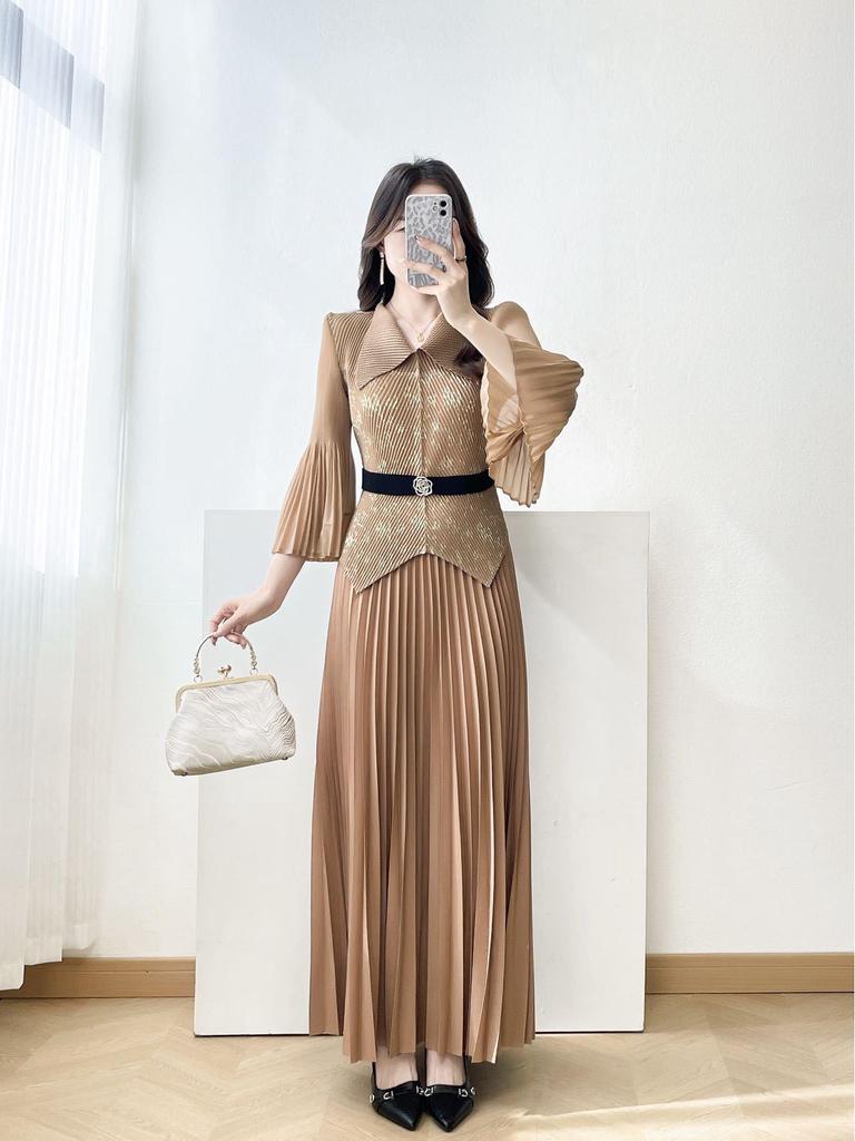 Miyake Pleats Plus Size Two-Piece Set: Elegant Waist-Cinching Slimming Top with Chic Hot Stamping