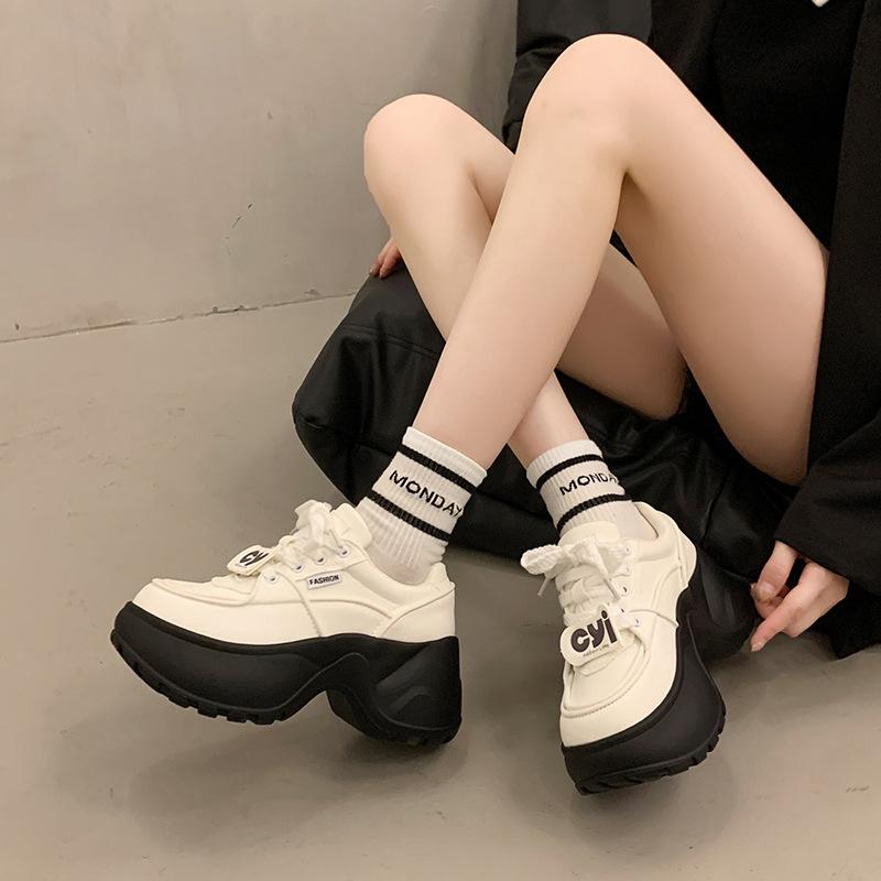 Popular high-end versatile little white shoes heightened thick baseplate shoes women's 2025 new winter leisure sports muffin shoes