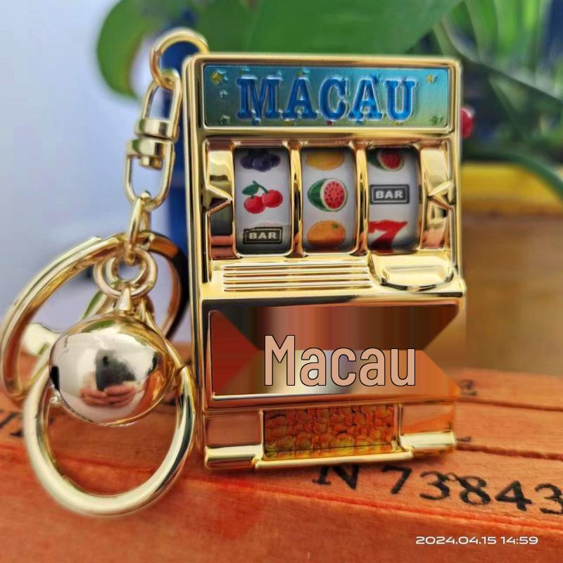 Mini Fruit Slot Machine Keychain: Fun Mixed Bag Pendant for All