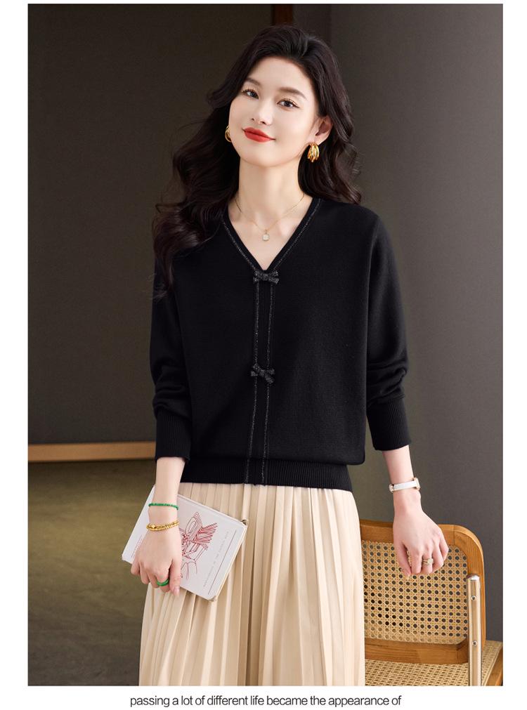 Rhinestone Bow Knit Heart V-Neck Sweater - Women's 2025 Autumn/Winter Base Layer