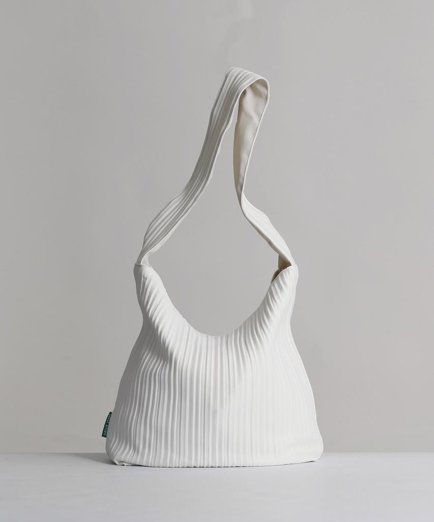 Green Stuff Simple Shopper Bag 62 Random Pleats - Ivory
