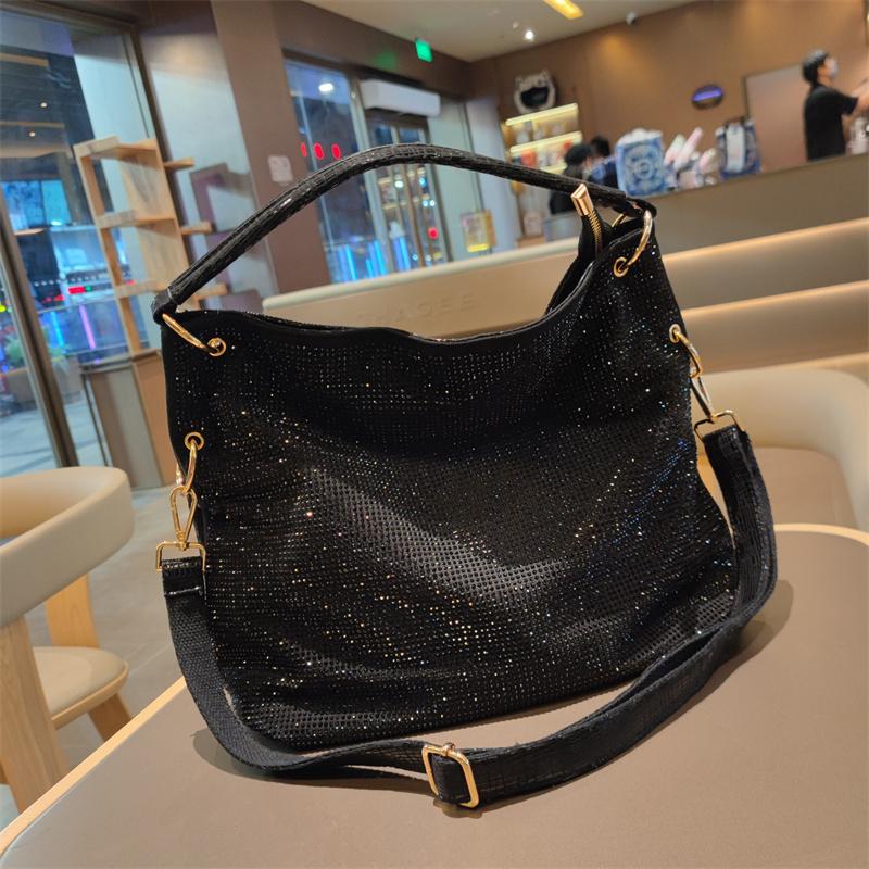 

Жіночі сумки з м якої шкіри 2024 Нові повсякденні великої місткості з діамантами Сумка-тоут Популярний леопардовий принт Сумки-месенджери на одне плече