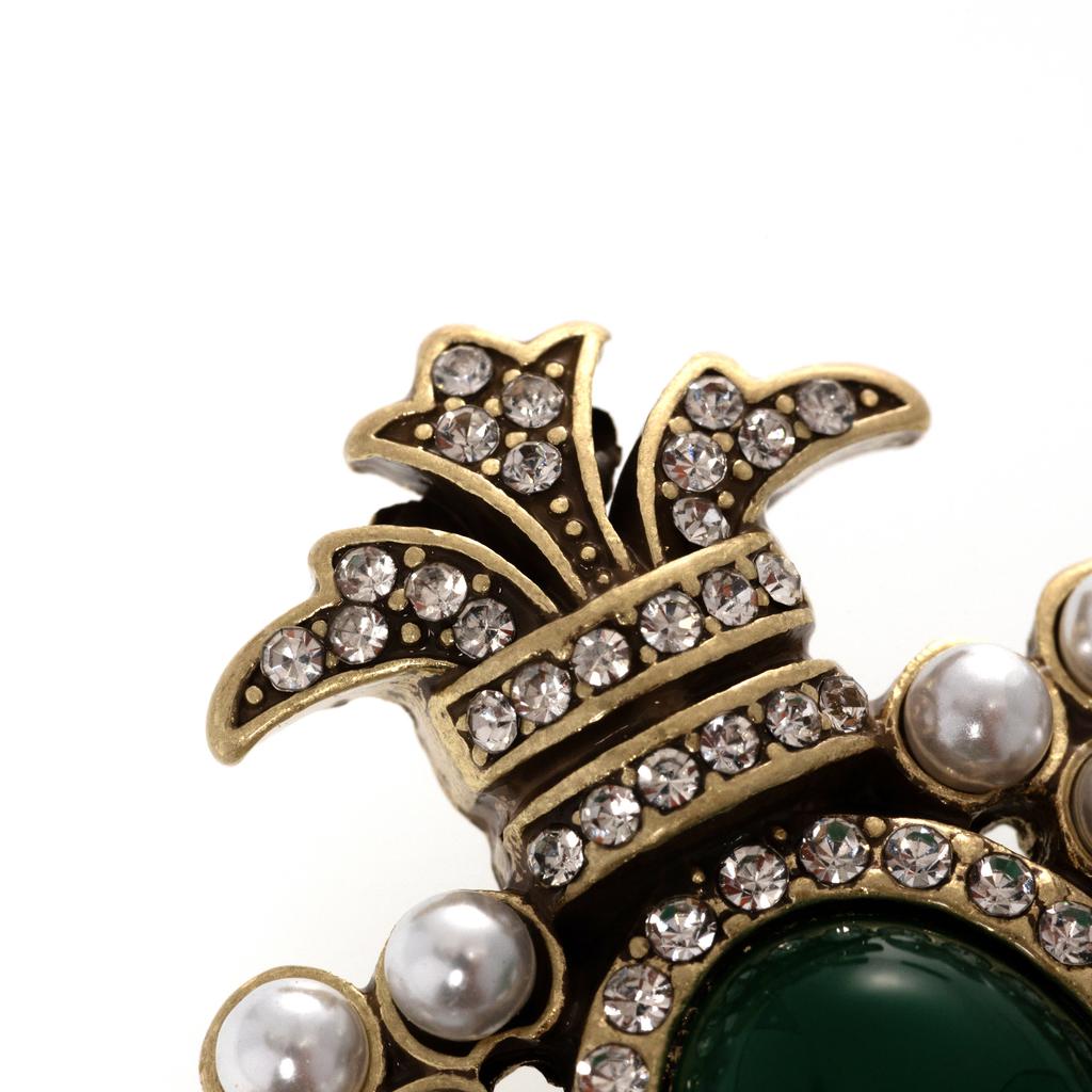 Wind Live Broadcast Retro Women'S Greenstone Brooch Jewelry, Noble Personality And Light Luxury Niche Designer New