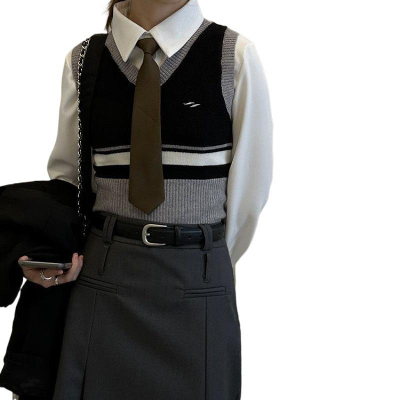 Pu Womens Chic Slim Waist Belt Perfect For Casual And Fashionable Daily Wear Black In