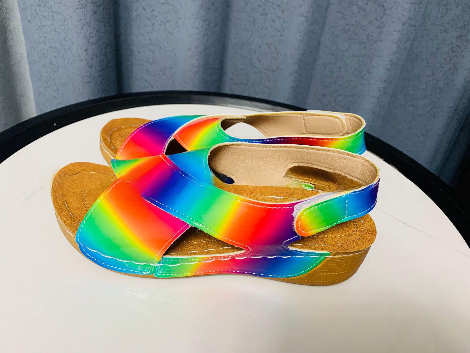 

Женские дышащие сандалии в тон - новинка 2024 года, повседневная пляжная обувь на лето 40