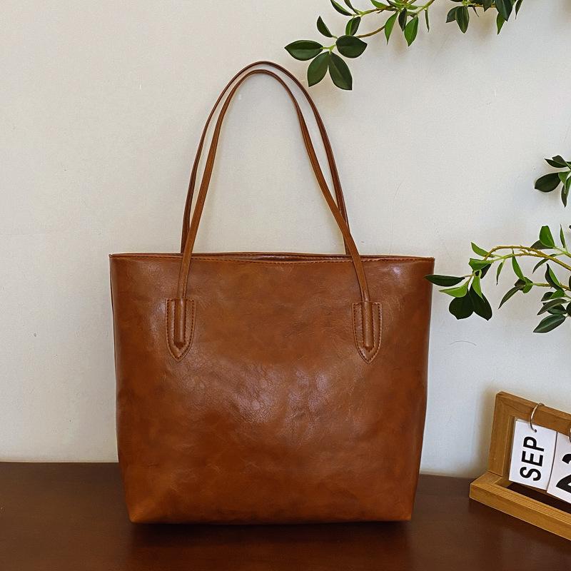 High end Large Capacity Bag for Women In Autumn and Winter New Fashion Commuting Tote Bag for Women Retro Versatile Shoulder Bag