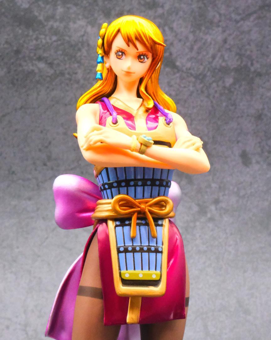 

[USED] Repainted Nami One Piece Figure