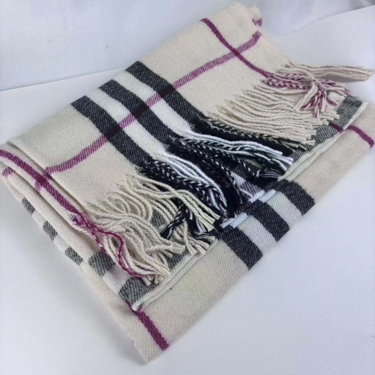 

Клетчатый кашемировый шарф Теплая манишка Модный шарф-шаль в японском корейском стиле с бахромой Осенне-зимний One Size бежевый