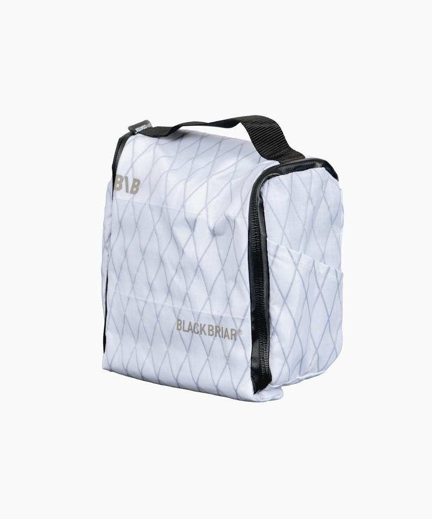 Black Briar Contain Wash Pouch (Ultra White)