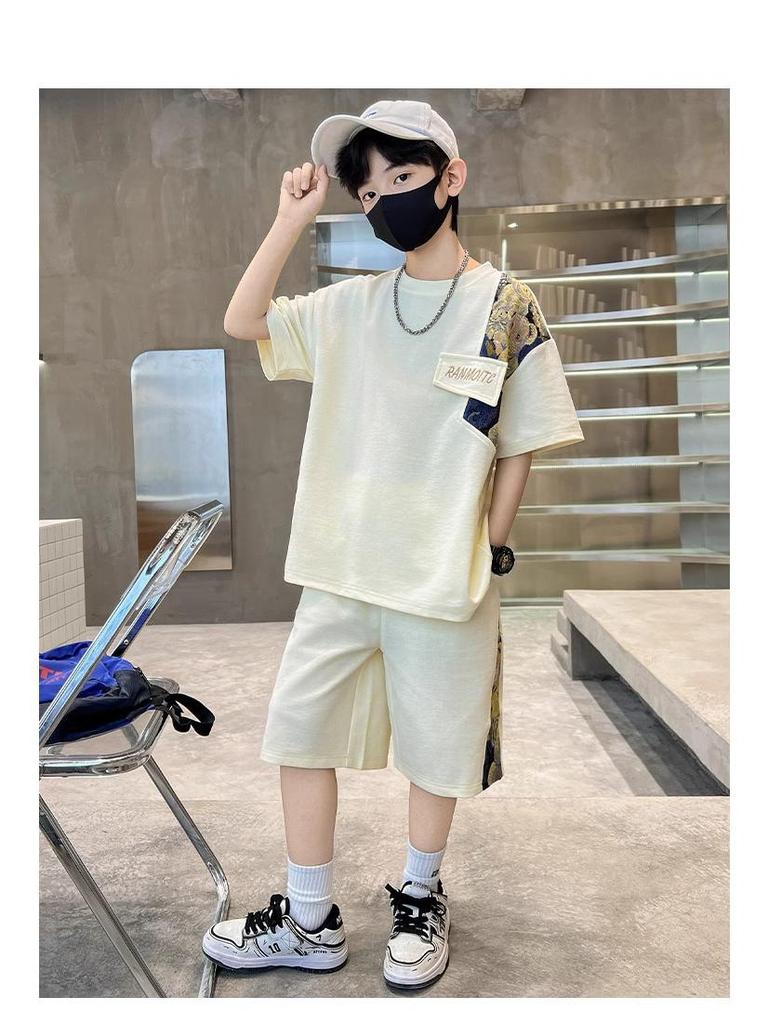 2024 Boys' Cartoon Summer Streetwear Two-Piece Suit - Cool, Trendy Clothing for Medium and Large Children