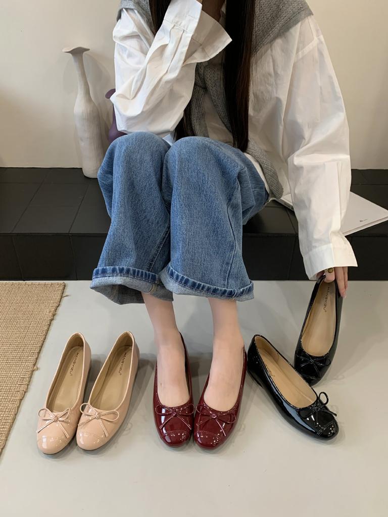 French Shallow Mouth Flat Sole Single Shoe Women's Summer 2025 New Bow Soft Sole Inner Height Increase Ballet Women's Shoes with Skirt