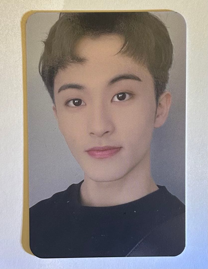 [USED] NCT Mark Antique Hand Mirror Photocard