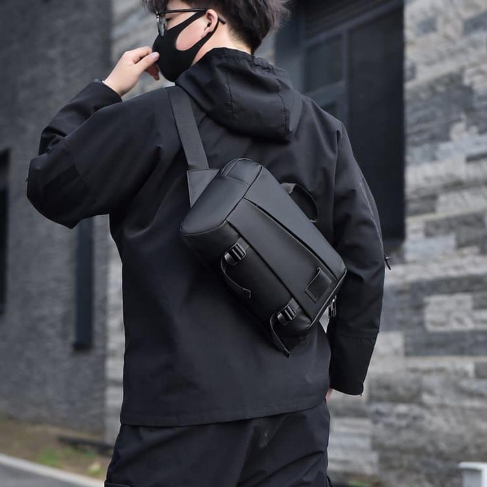 New men's simple messenger bag messenger bag