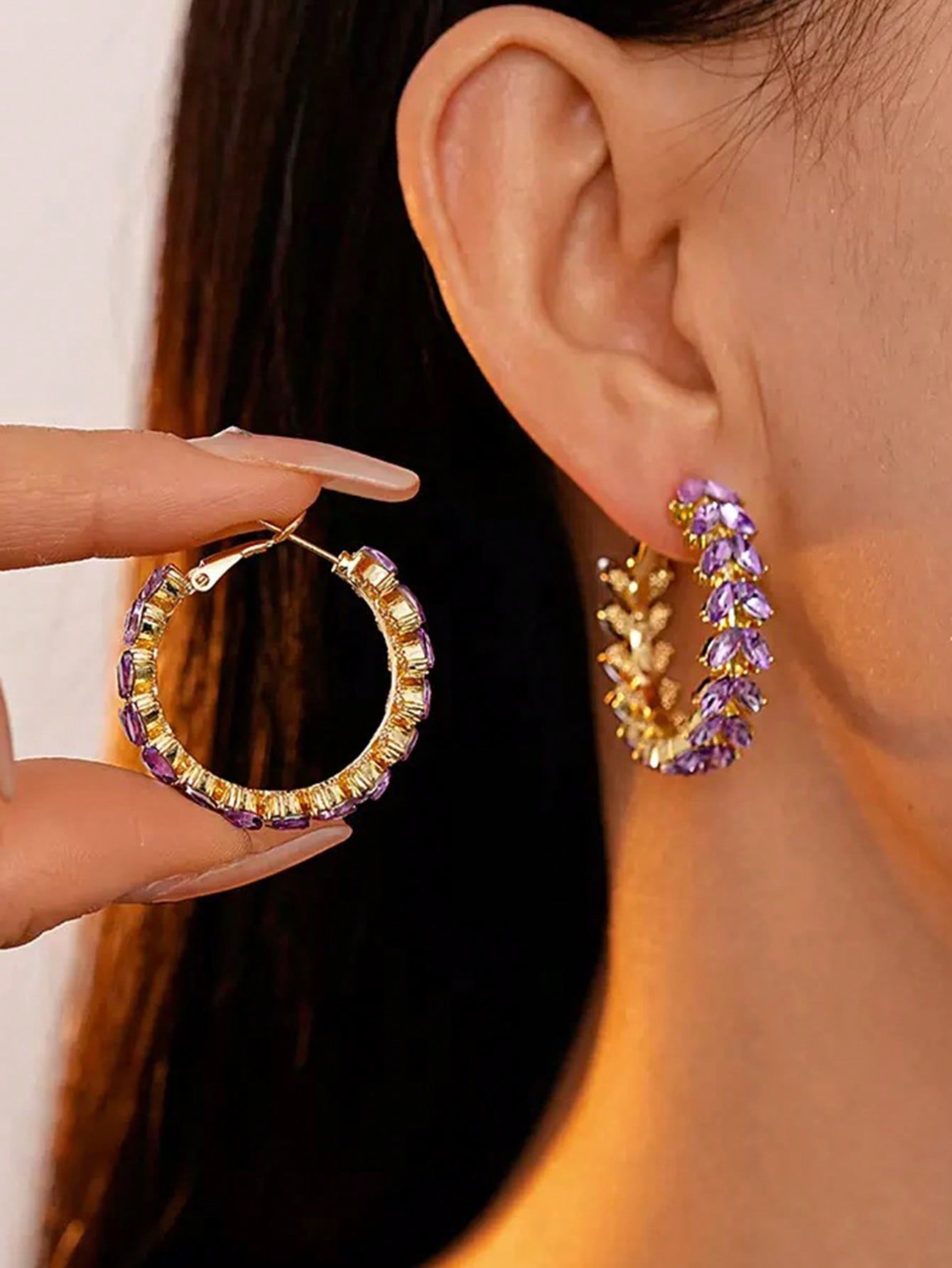 

Модные серьги-подвески для женщин золотой