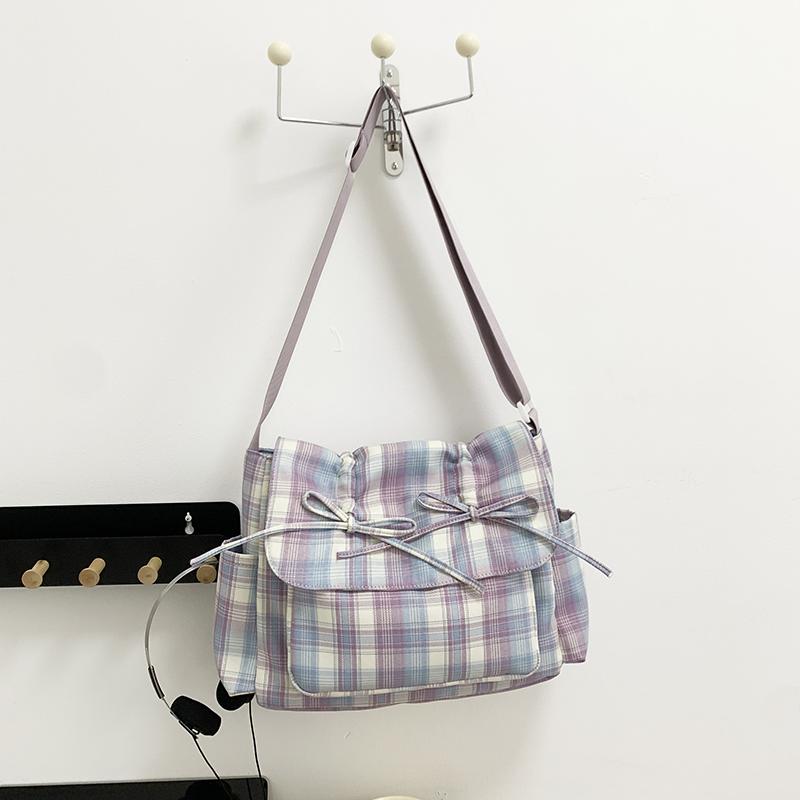 

Вместительная сумка кроссбоди с контрастными полосками в виде бабочки для продажи, новая модная универсальная наплечная сумка для поездок на работу