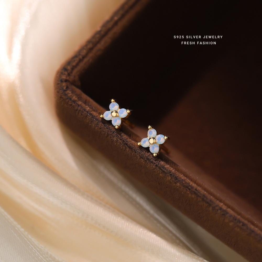 

925 Sterling Silver Inlaid Simulated Blue Opal Flower Earrings for Women Korean Exquisite Small Ear Accessories золотой