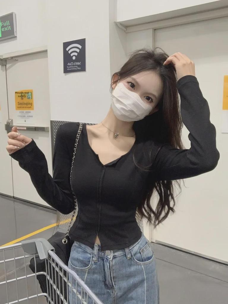 Korean Spring 2024 Split Long-Sleeve T-Shirt for Women