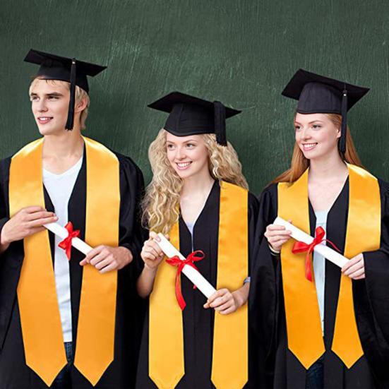 Adults Unisex Matte Graduation Cap And Gown Set with 2026 Tassel Graduation Sash Honor Cord for High School College Bachelor