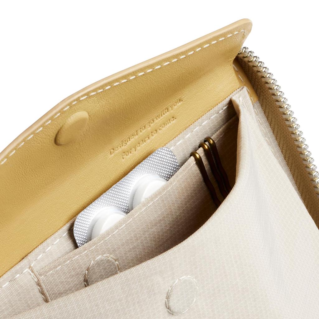 Folio Wallet Leather Wallet Bifold Wallet Compact Clutch Bag Can hold and small items used every day Mustard [Bellroy] cards, bills, coins, -