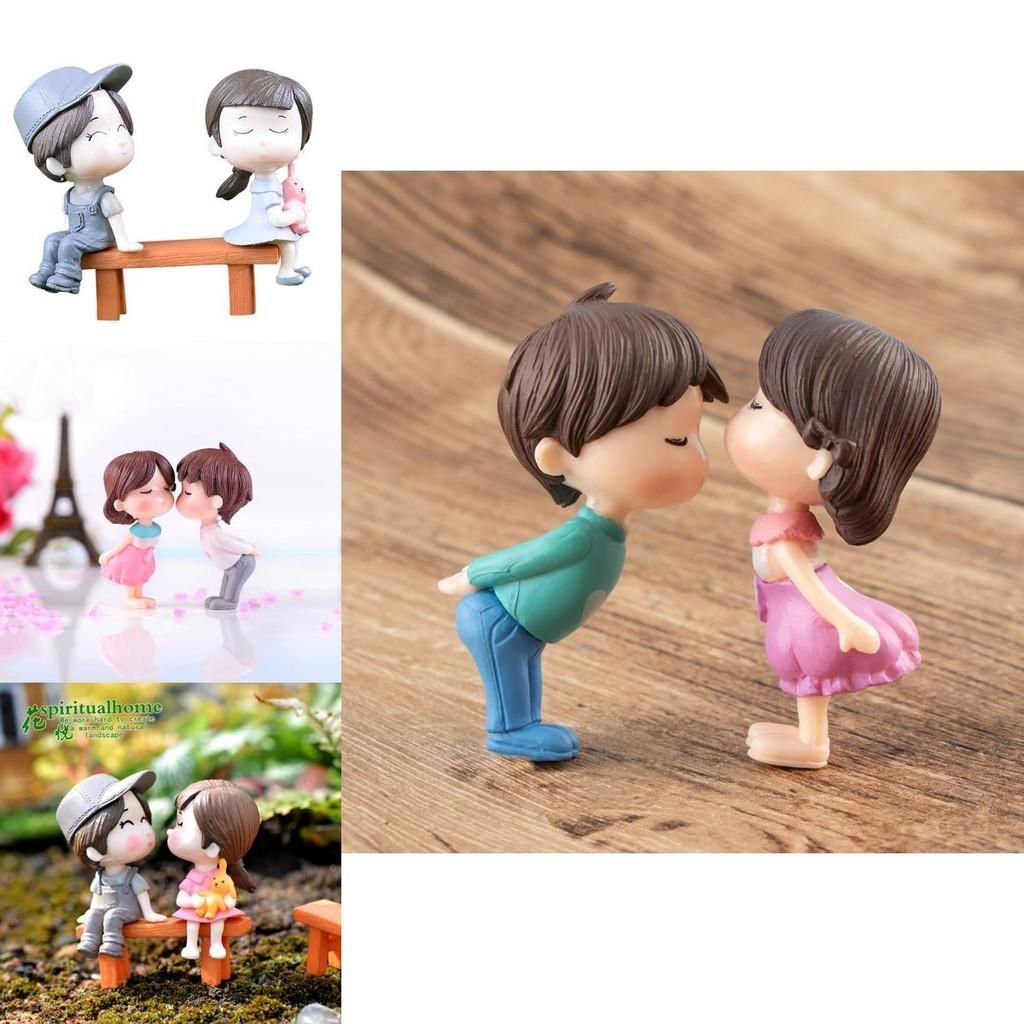 Charming Bench Couple Kissing Dolls Set For Exquisite Miniature Garden Decor
