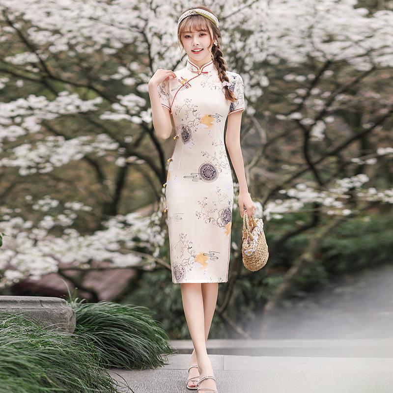 Robe Cheongsam Rétro Stretch Quadridirectionnel Moyen Simple Couche 2025