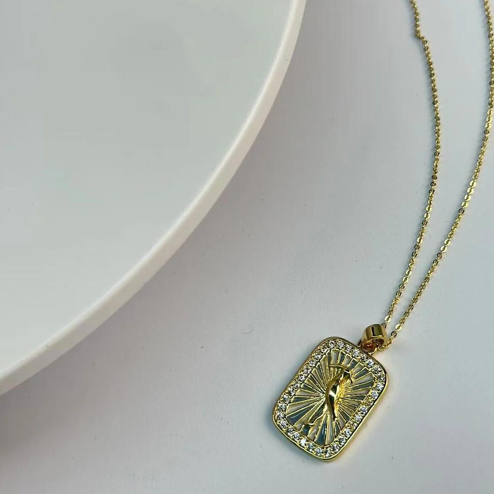 Women’s 18K Copper Gold Plated Necklace 2025, Vintage Ocean Series Seahorse Dolphin, Elegant Dainty Chain Jewelry