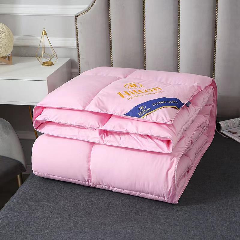 

Yueji Mei Down Alternative Winter Quilt - Luxury Five-Star Hotel Comfort for All Seasons 1.5x2m, 4 jin with gift box