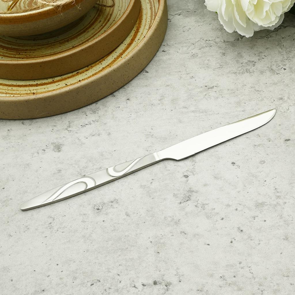 16Pcs Vintage Carved Gold Cutlery Set Western Stainless Steel Dinnerware 4 Colors Flatware Spoon Knife Fork Tableware Kitchen Silverware