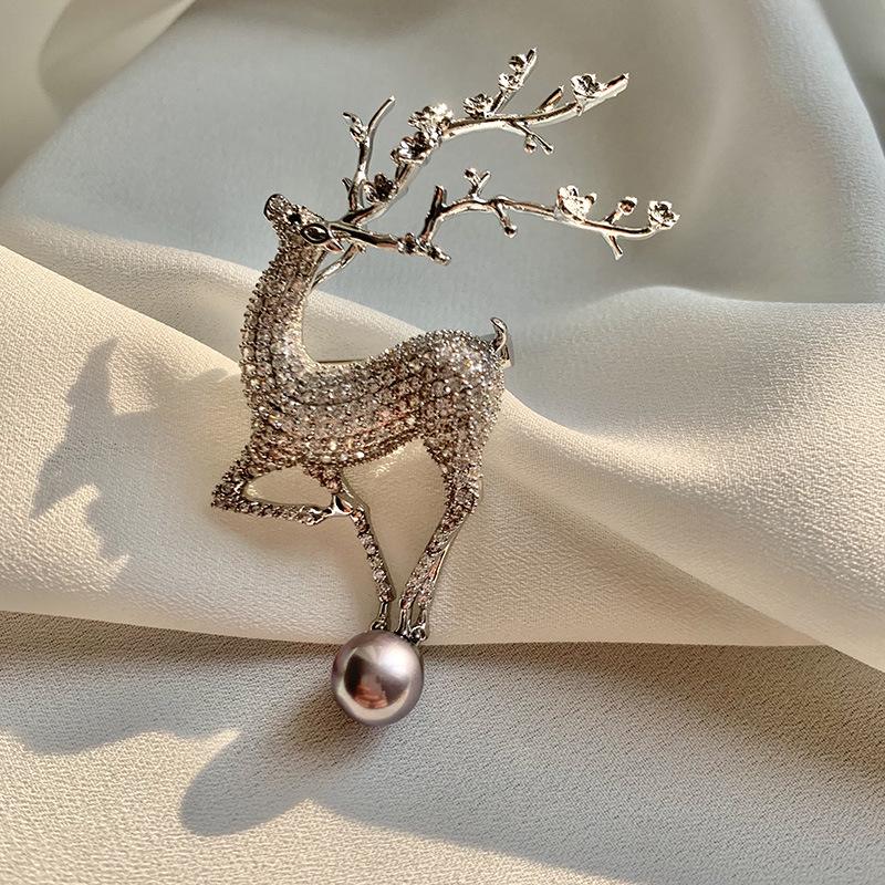 Copper Zircon Freshwater Pearl Elk Brooch - Exquisite Lapel Pin Accessory