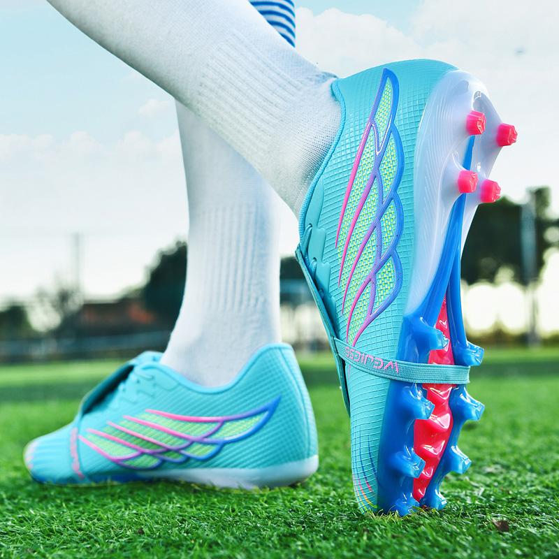 Football Cleats Men Ultralight Grass Soccer Shoes Men'S Futsal Shoes Professional Ag Football Shoes Men Training Match Sneakers