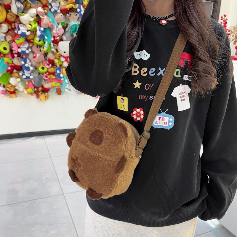 Cute fluffy doll crossbody small round bag cartoon water guinea pig girl student versatile storage shoulder bag