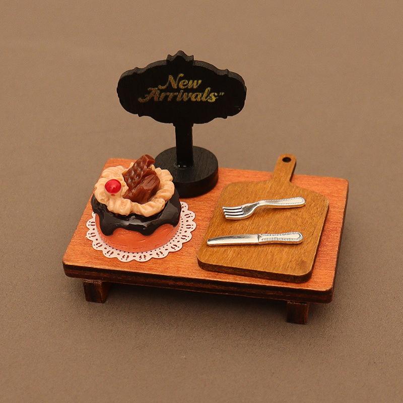6Pcs/Set Cute Miniature Food Toy Dollhouse Mini Cake Pad Paper Tray Knife And Fork Model For Doll Kitchen Accessories