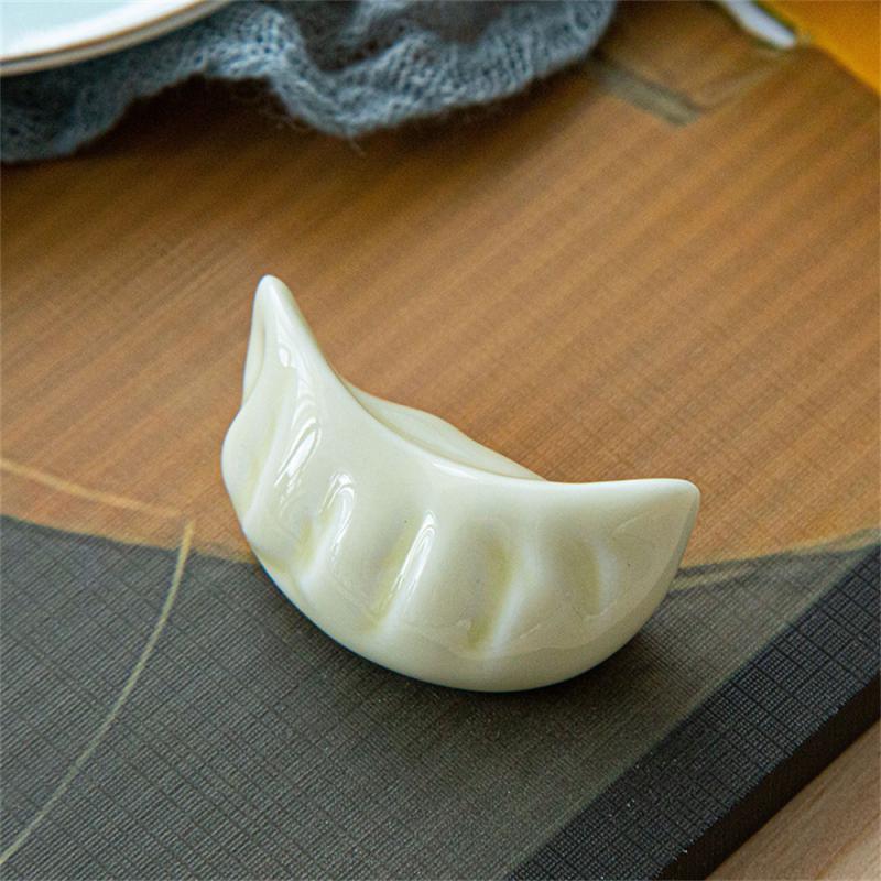 

1/3/5pcs Creative Ceramic Dumplings Shape Chopsticks Holder Chopsticks Spoon Fork Cute Storage Rack Kitchen Dining-table Decor